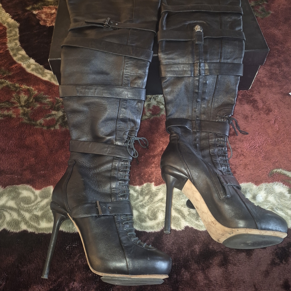 Elegant Black Stiletto Boots